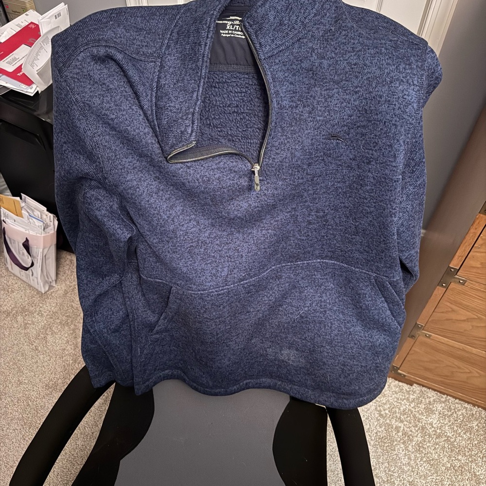 Tommy Bahama sweatshirt